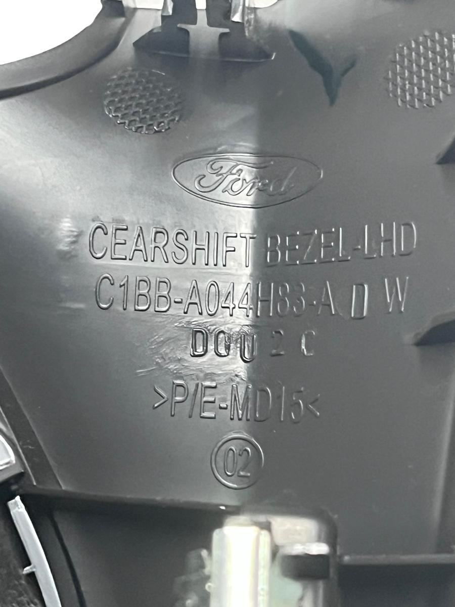 Manson + ornament schimbator de viteze FORD FIESTA VI 2015 Facelift -> C1BB-A044H83-A – foto 3