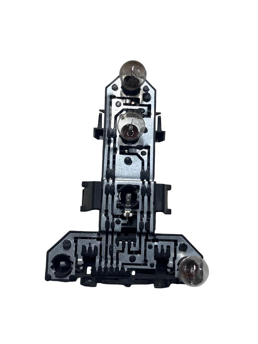 Soclu stop stanga spate VOLKSWAGEN BORA 1J2 1998 - 2013 1J5945257