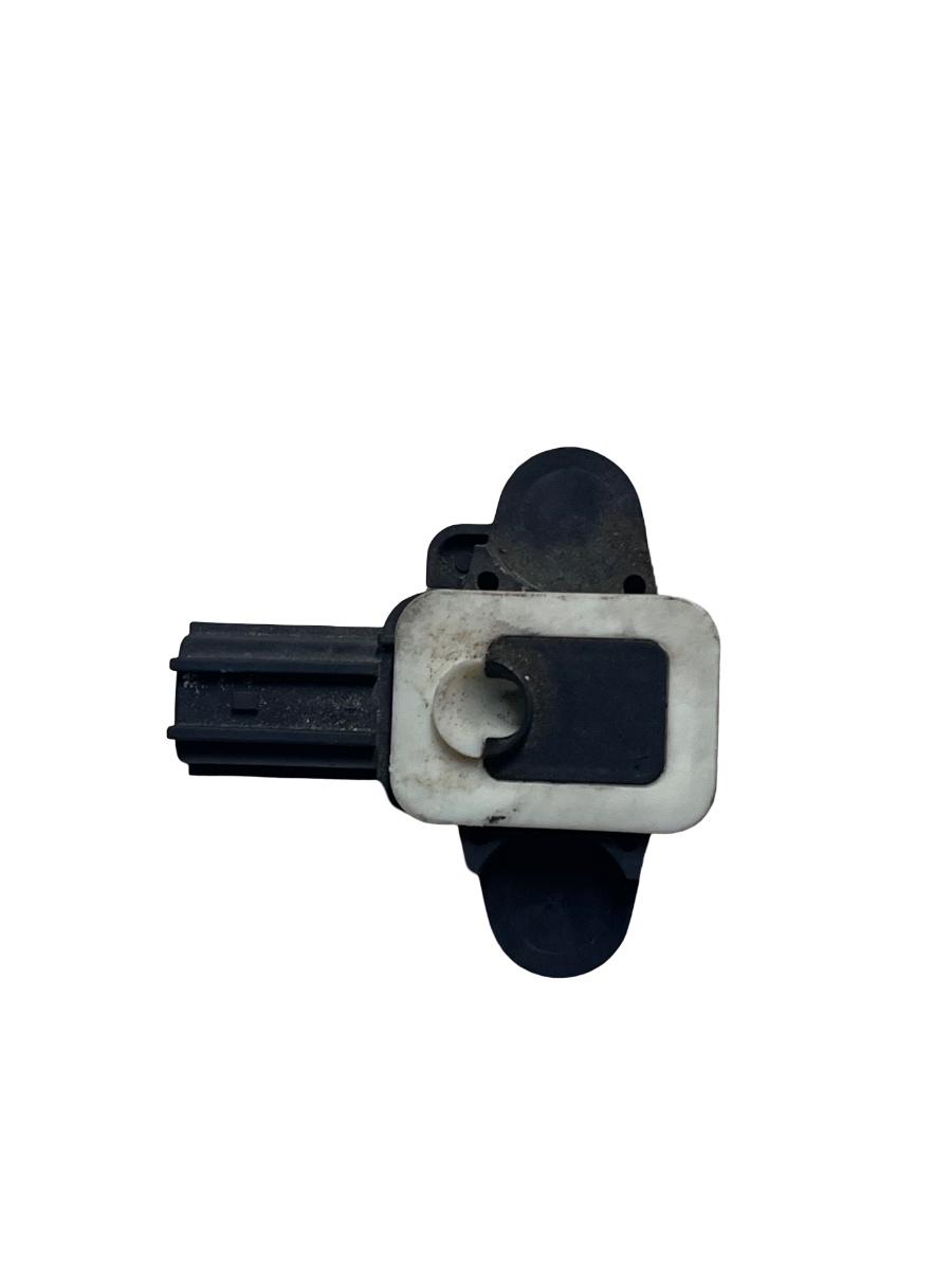 Senzor de impact airbag dreapta fata AUDI A6 III Avant 4F5, C6 2005 - 2011 4F0955557B