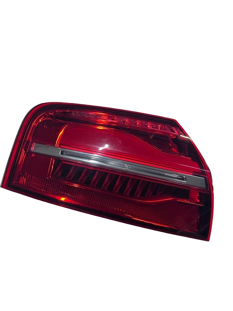 Lampa spate / Stop stanga spate AUDI A8 III FL 4H2, 4H8, 4HC, 4HL 2009 - 2018 4H0945095K