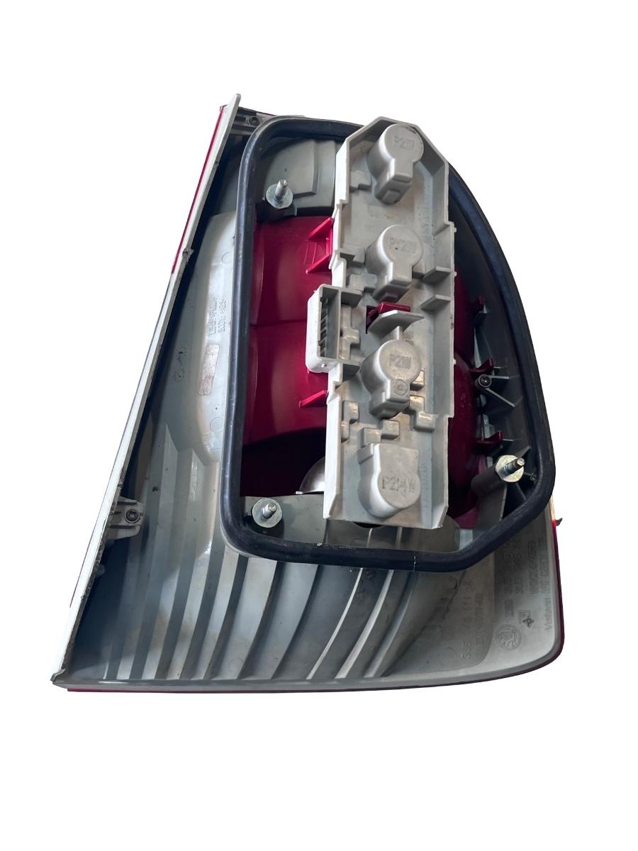 Lampa spate / Stop stanga spate SKODA SUPERB 3U4 Facelift 2001 - 2008 3U5945095A – foto 2