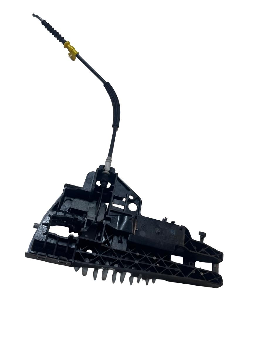Suport maner exterior portiera dreapta fata ( uk ) AUDI A8 III 4H2, 4H8, 4HC, 4HL 2009 - 2018