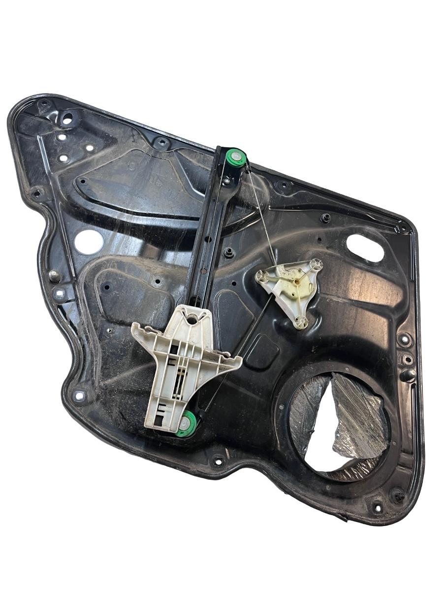 Macara Geam dreapta spate VOLKSWAGEN PASSAT 3C2 Berlina 2005 - 2010 3C4839756H