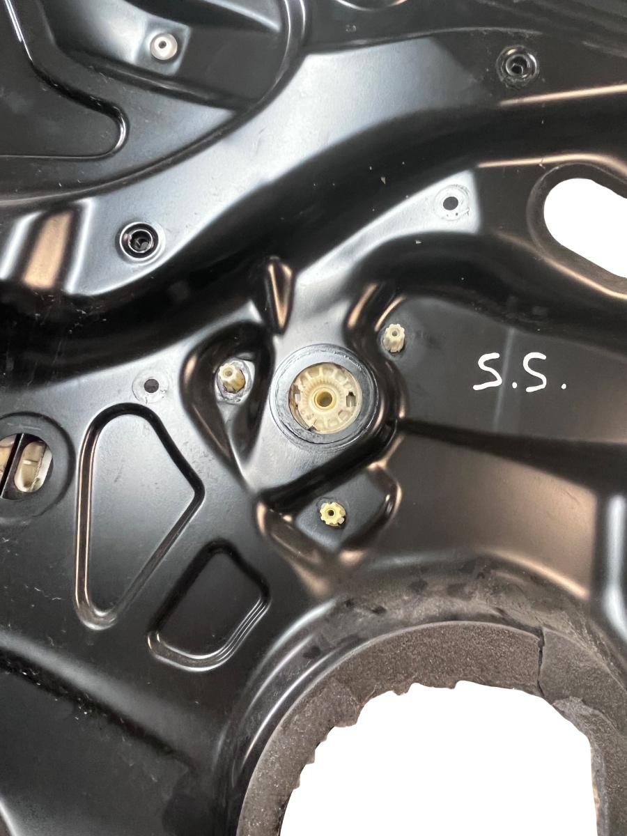 Macara Geam stanga spate VOLKSWAGEN PASSAT 3C2 Berlina 2005 - 2010 – foto 2