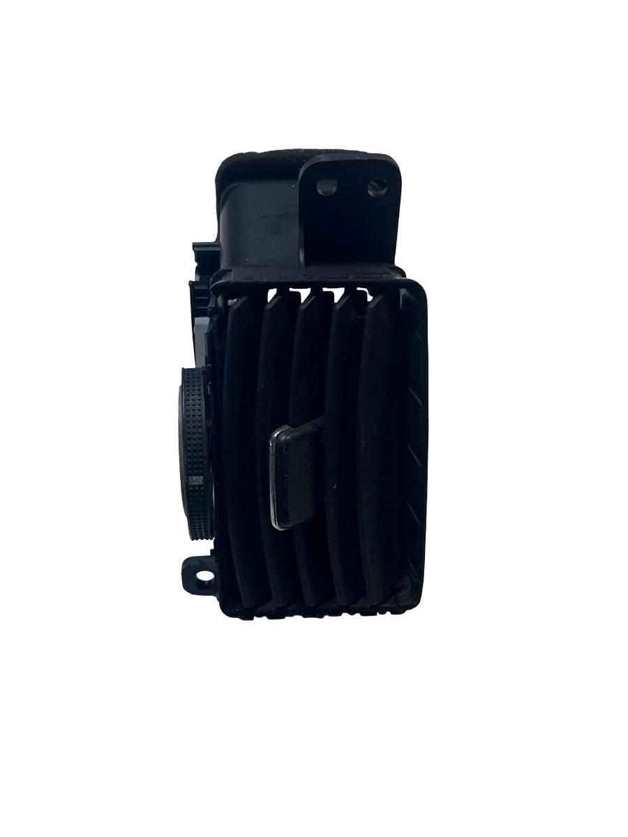 Grila de ventilatie laterala stanga fata TOYOTA COROLLA Verso ZER_, ZZE12_, R1_ 2004 - 2009 55650-64010