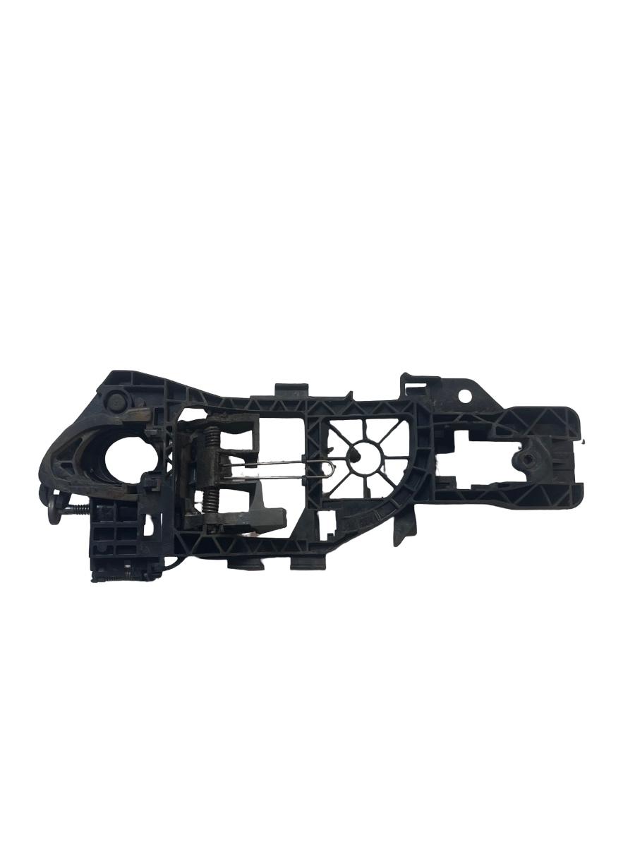 Suport maner exterior portiera stanga spate VOLKSWAGEN PASSAT 3C2 Berlina 2005 - 2010 3C0837885G