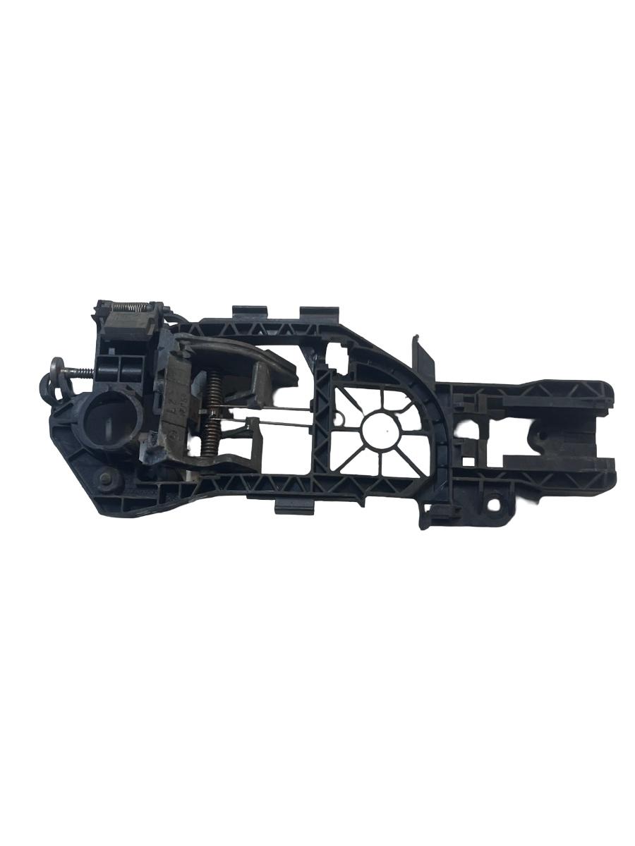 Suport maner exterior portiera stanga spate VOLKSWAGEN PASSAT 3C2 Berlina 2005 - 2010 3C0837885G – foto 2