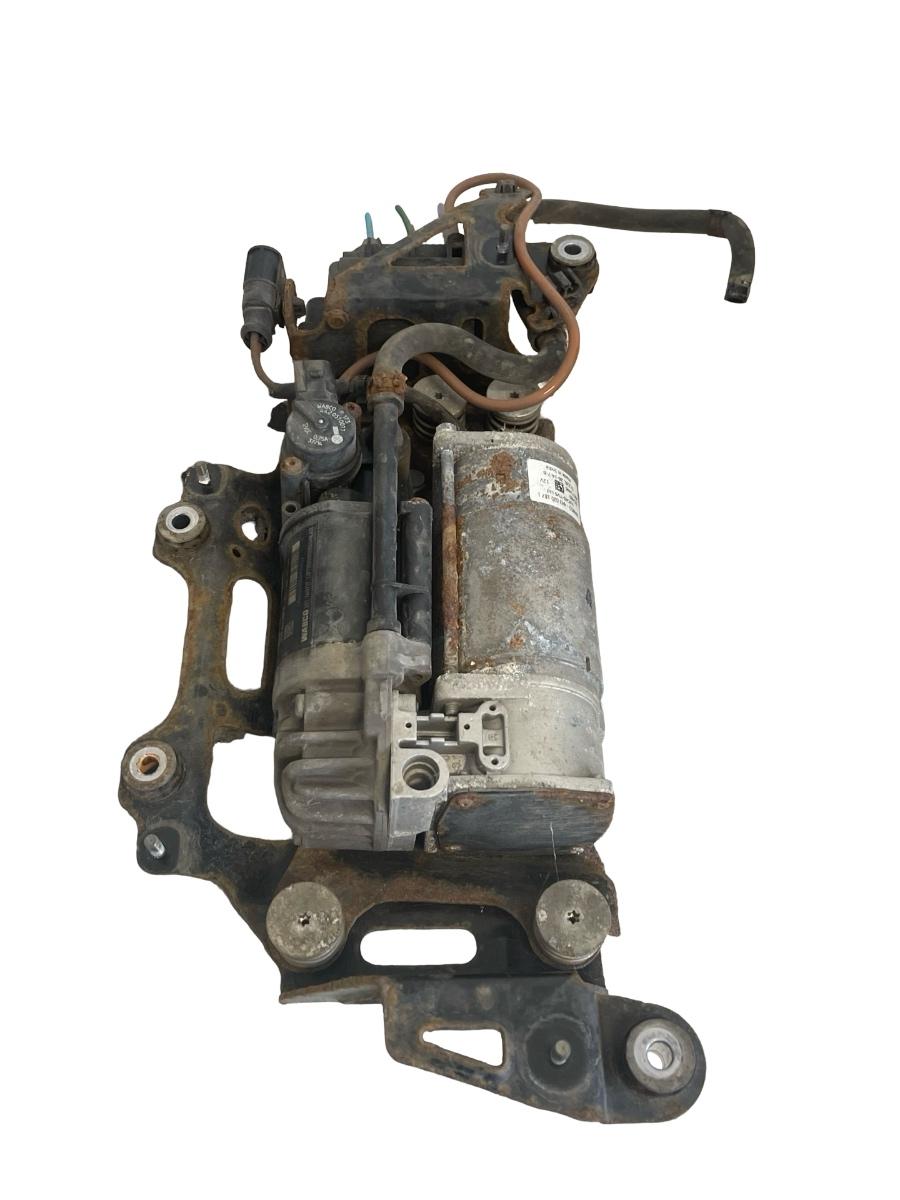 Compresor suspensie aer AUDI A8 III 4H2, 4H8, 4HC, 4HL 2009 - 2018 3.0 TDI quattro CTBA 4H0616005C