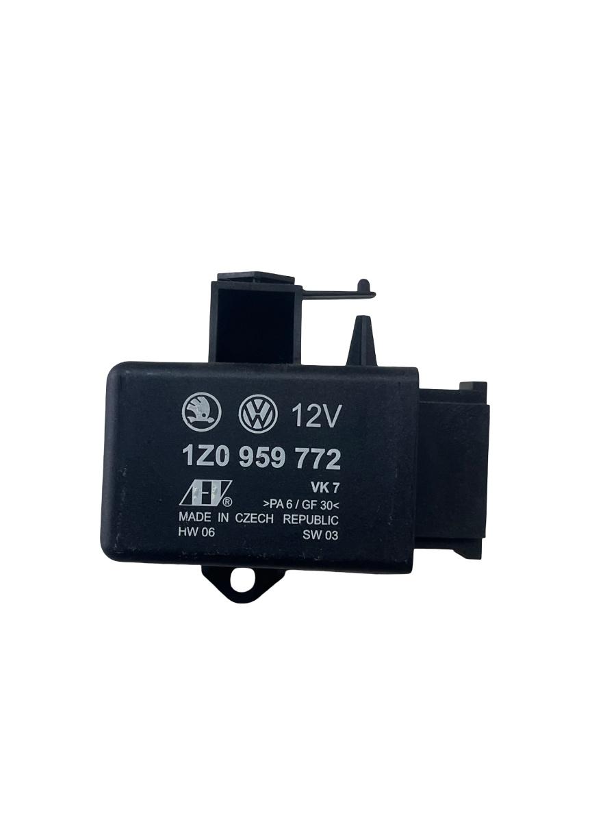 Releu incalzire scaun VOLKSWAGEN PASSAT 3C2 2005 - 2010 1Z0959772