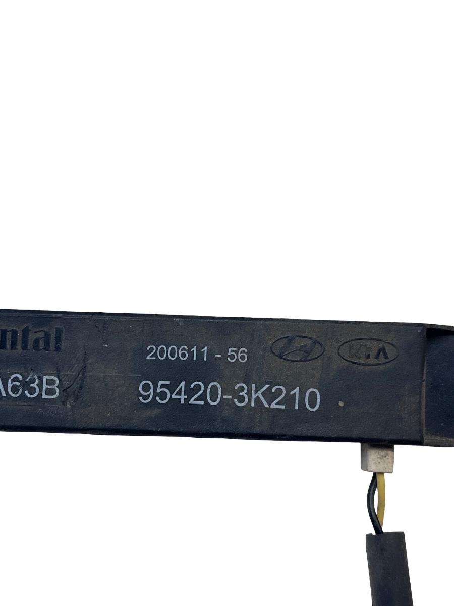 Amplificator semnal antena KIA SPORTAGE QL, QLE 2015 -> 95420-3K210 – foto 2