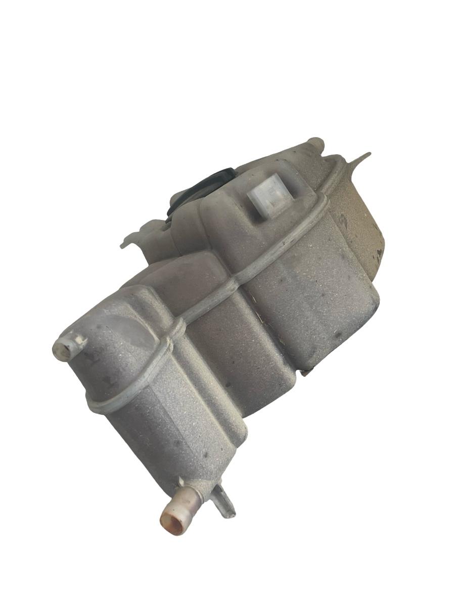 Vas rezervor de expansiune lichid de racire AUDI A8 III 4H2, 4H8, 4HC, 4HL 2009 - 2018 3.0 TDI quattro CTBA 4H0121403G – foto 2