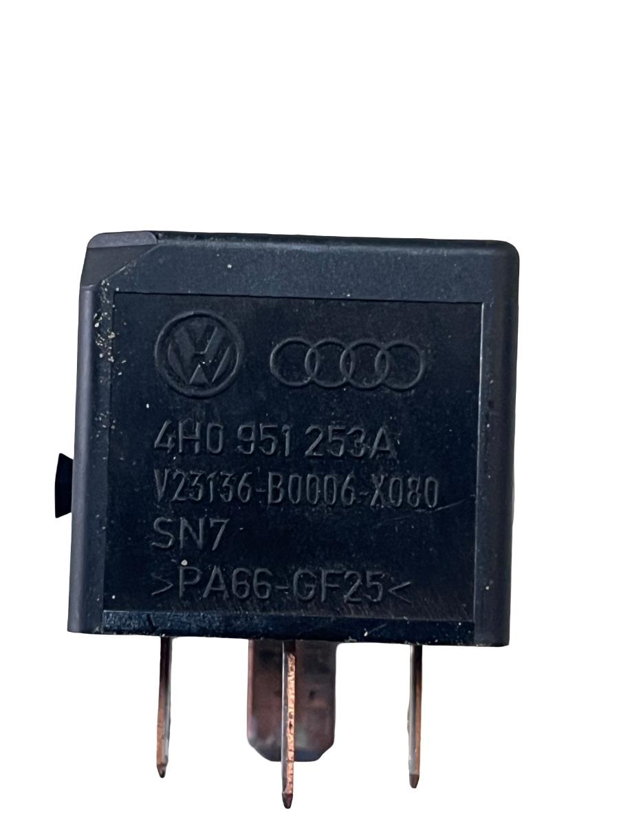 Releu alimentare AUDI A8 III 4H2, 4H8, 4HC, 4HL 2009 - 2018 4H0951253A – foto 2