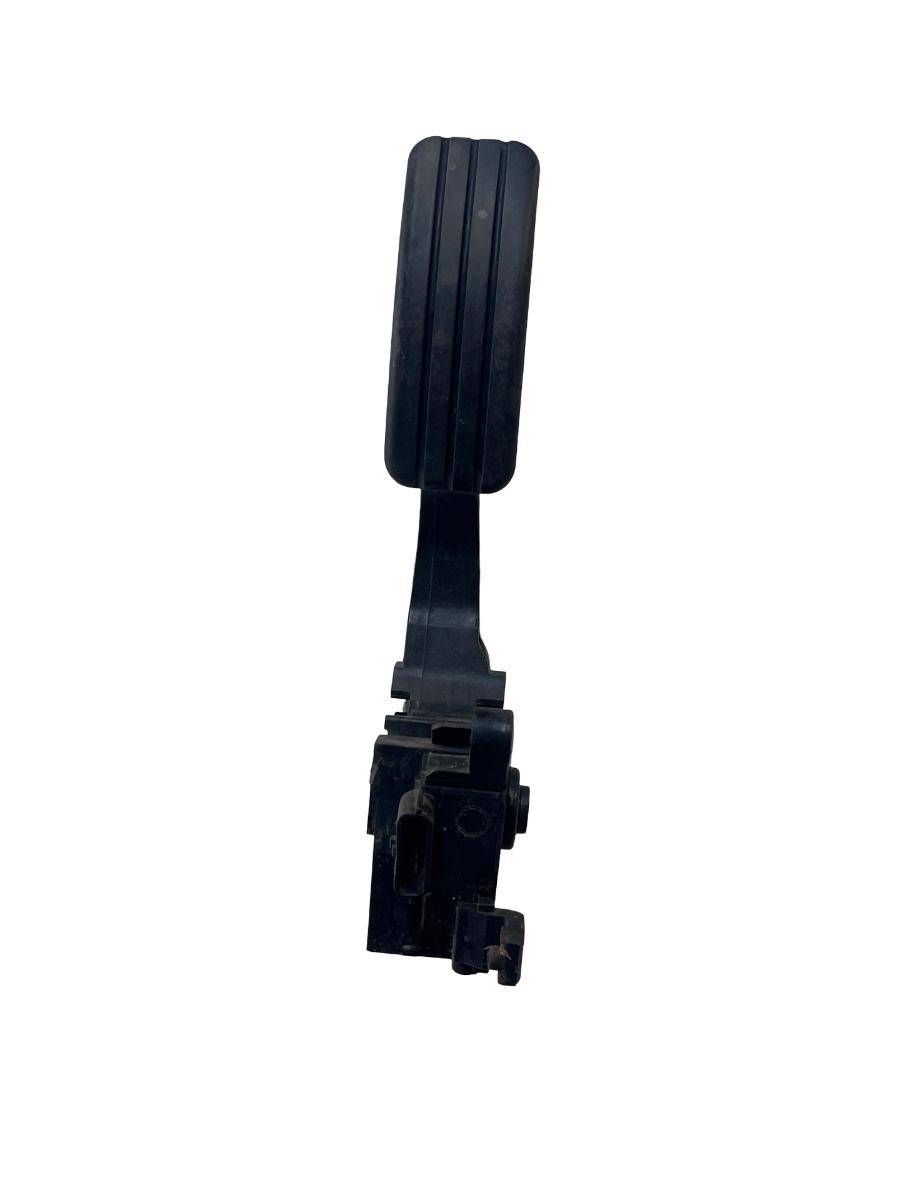 Pedala de acceleratie RENAULT FLUENCE L30_ 2010 -> 180100020R