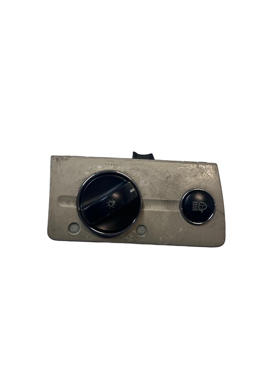 Bloc lumini MERCEDES-BENZ E-CLASS W211 2002 - 2009 2115450104