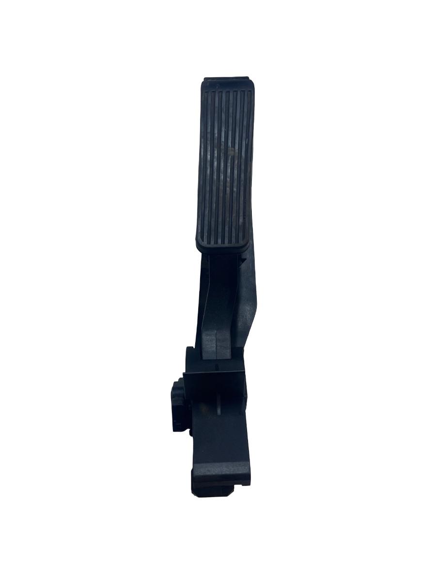 Pedala de acceleratie MERCEDES-BENZ E-CLASS W211 Break 2002 - 2009 A2113000804