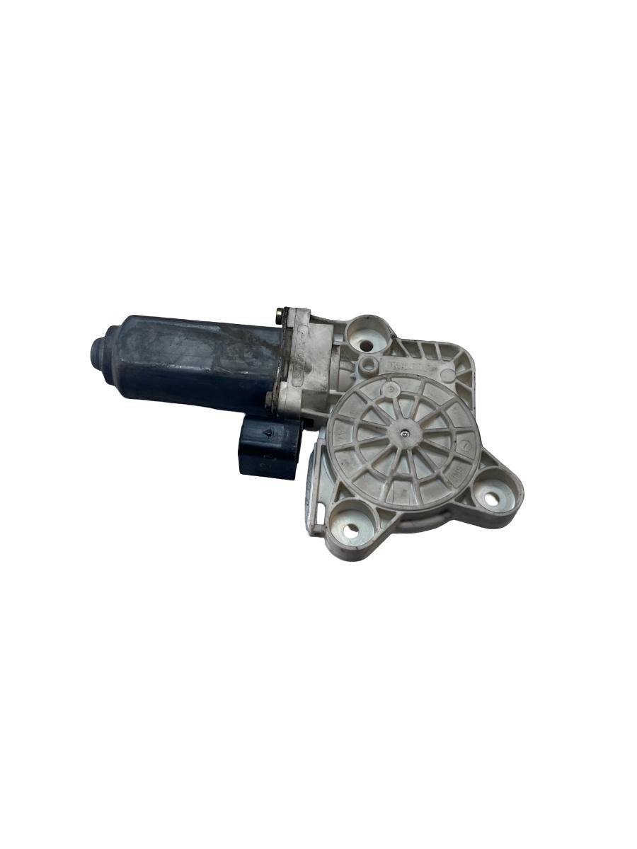 Motoras geam stanga spate MERCEDES-BENZ E-CLASS W211 2002 - 2009 A2118202342