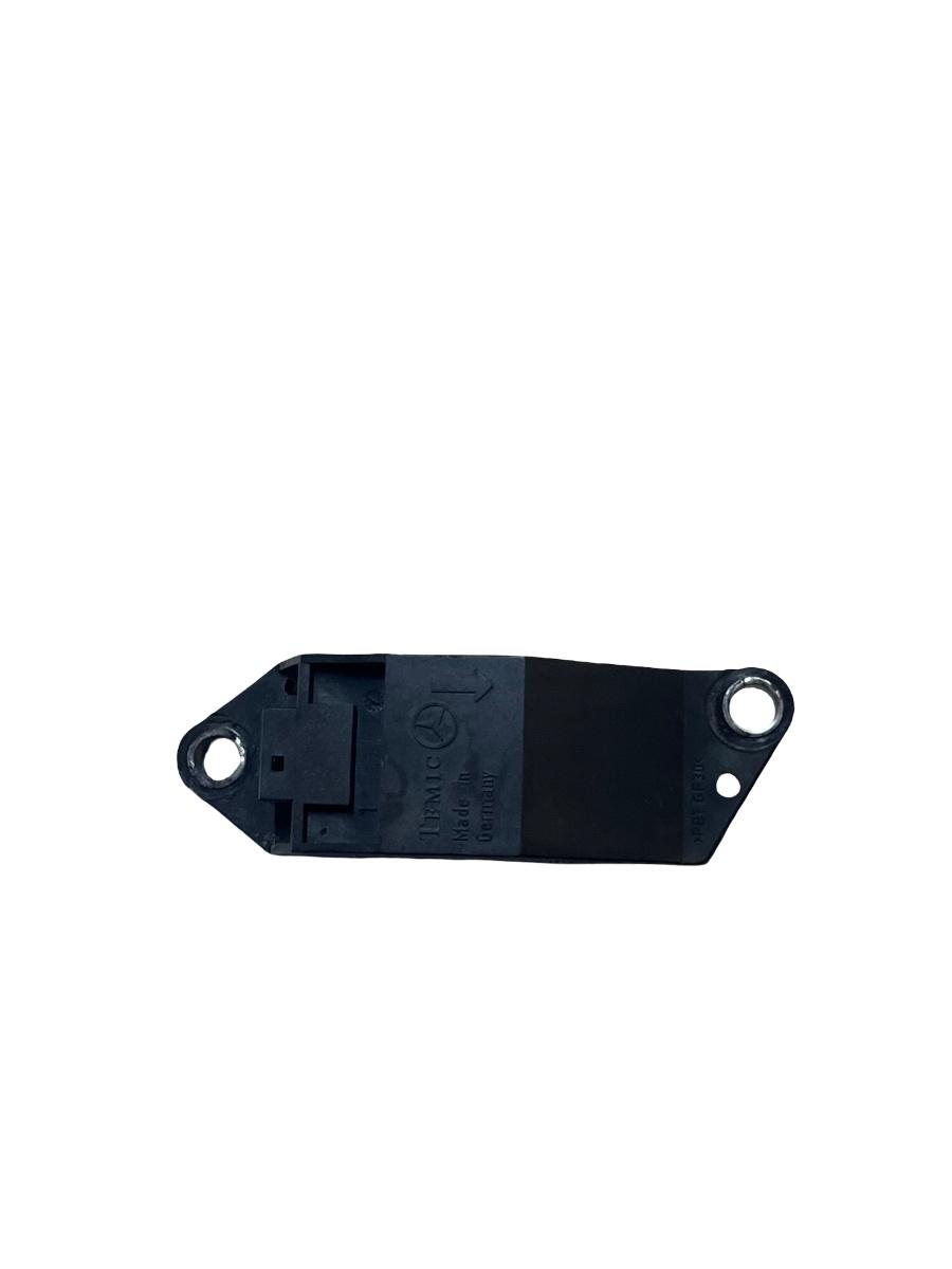 Senzor de impact airbag MERCEDES-BENZ E-CLASS W211 2002 - 2009 A0018209326