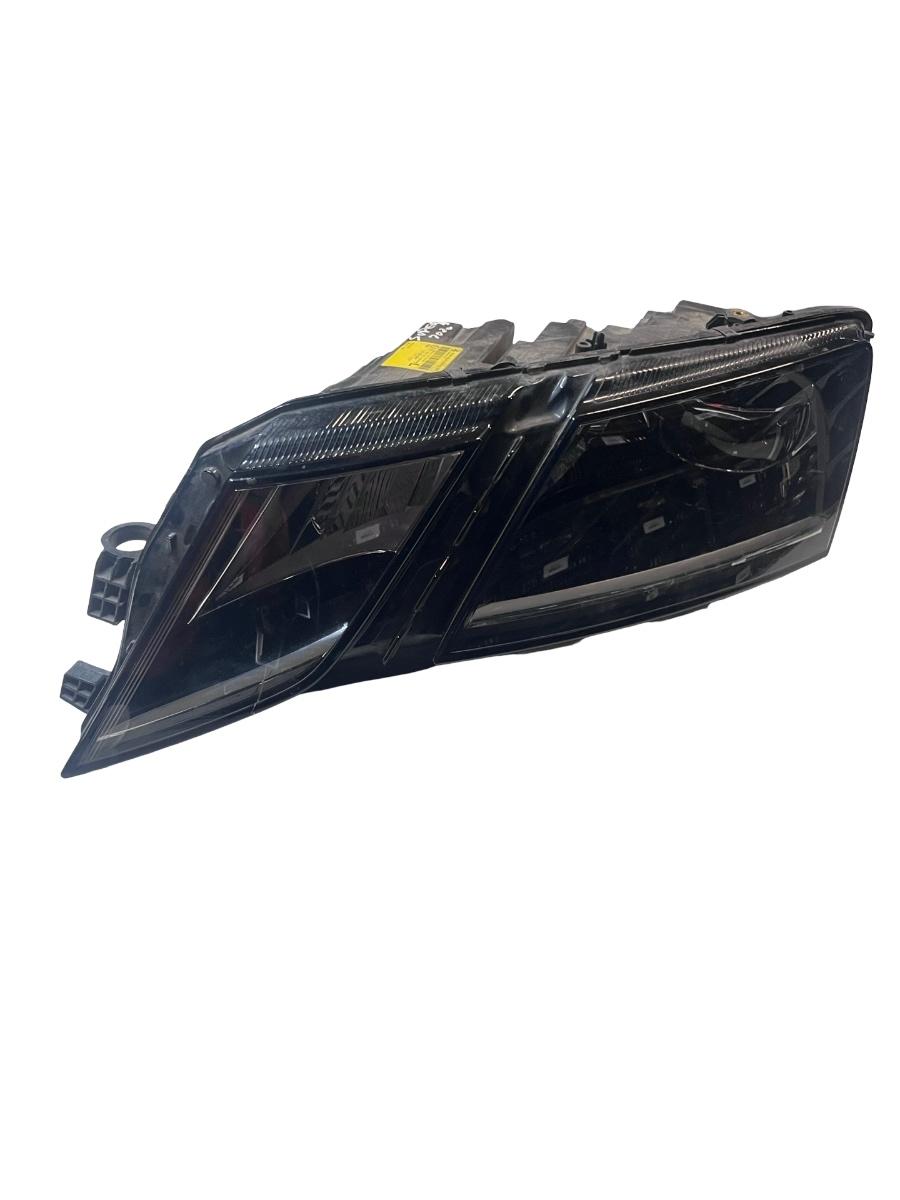Far led stanga fata SKODA OCTAVIA III 5E3, NL3, NR3 2012 -> ( STICLA FISURATA IN COLT )