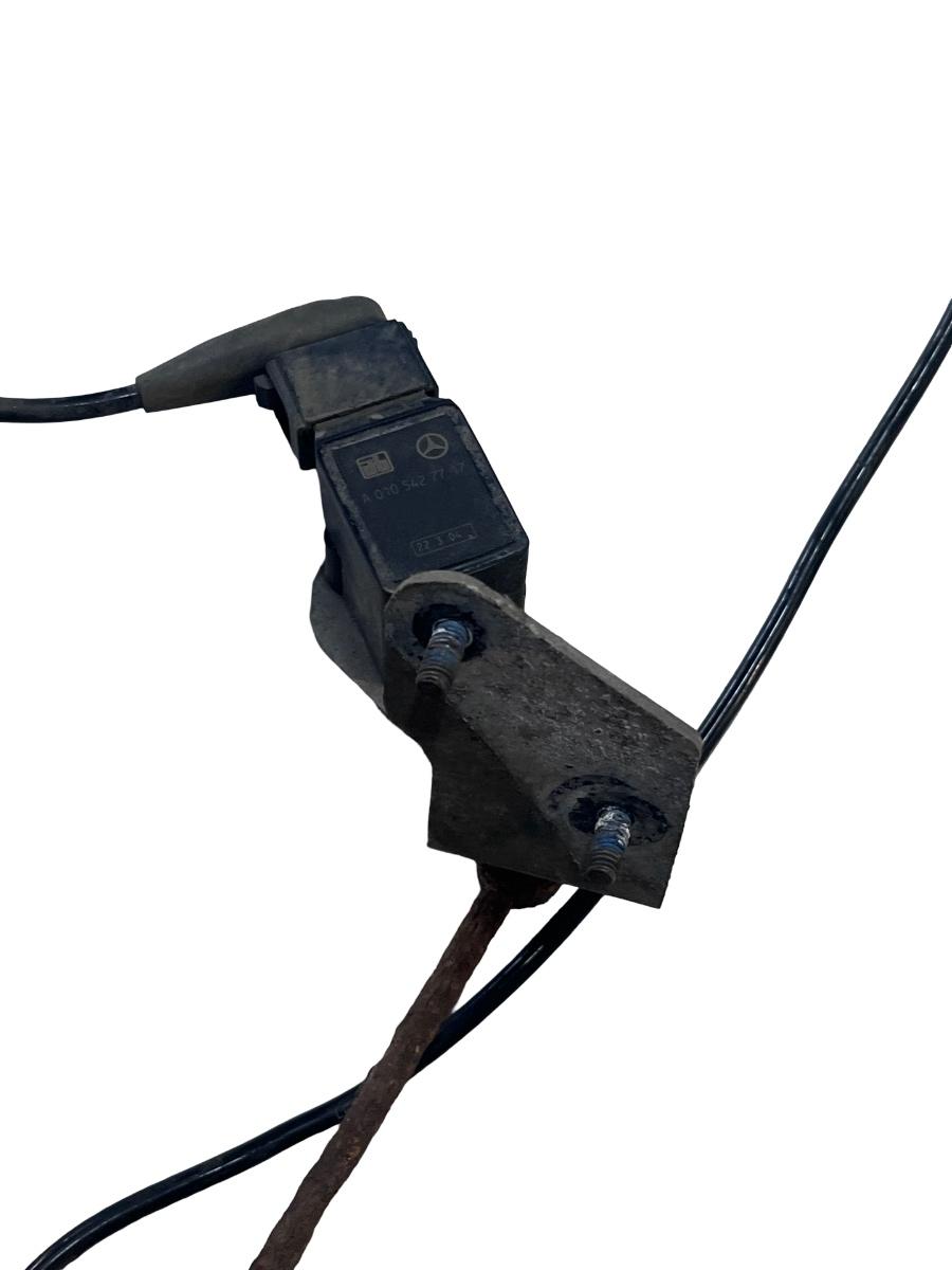 Senzor de nivel faruri MERCEDES-BENZ E-CLASS W211 NFL 2002 - 2009 A0105427717