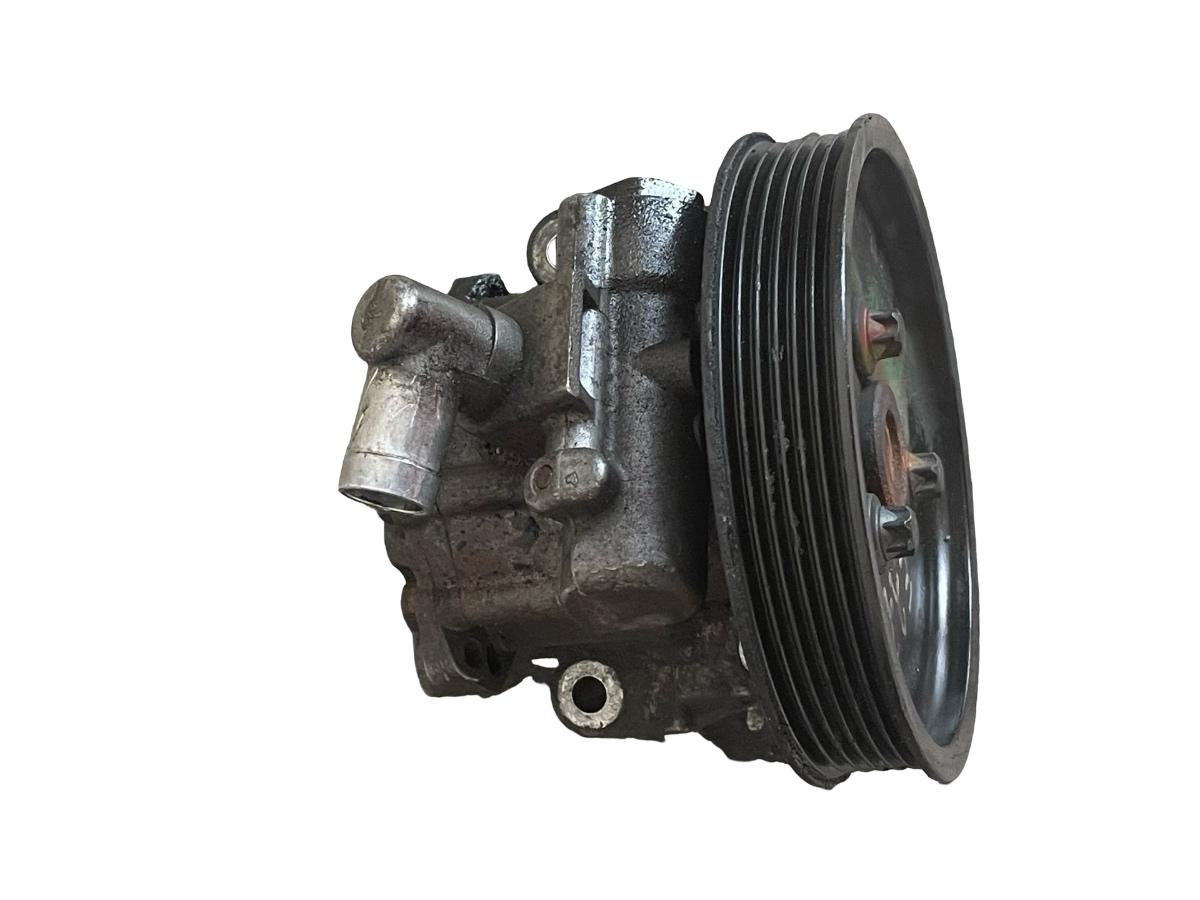 Pompa servodirectie MERCEDES-BENZ C-CLASS II W203 2000 - 2007 A6112300115