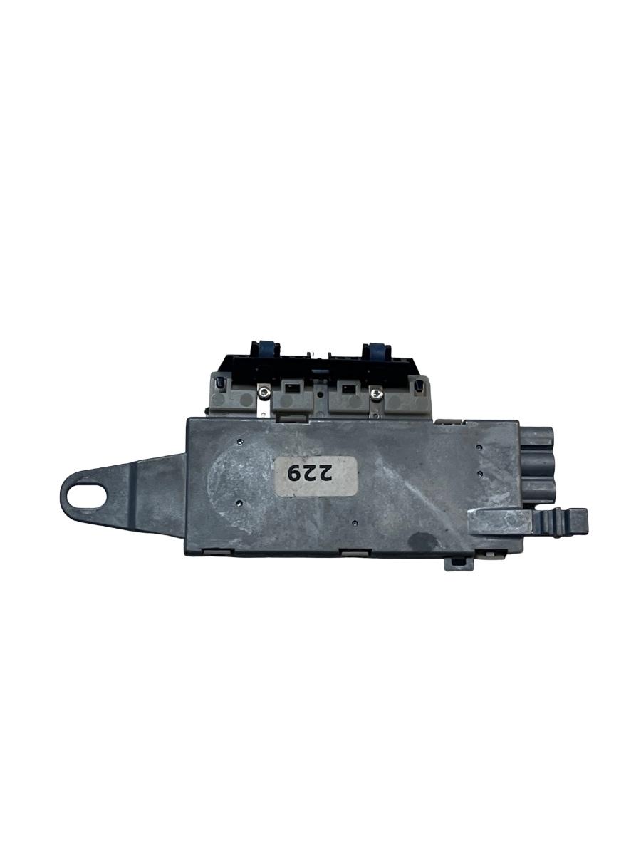 Amplificator semnal antena MERCEDES-BENZ E-CLASS W211 2002 - 2009 A2118203089