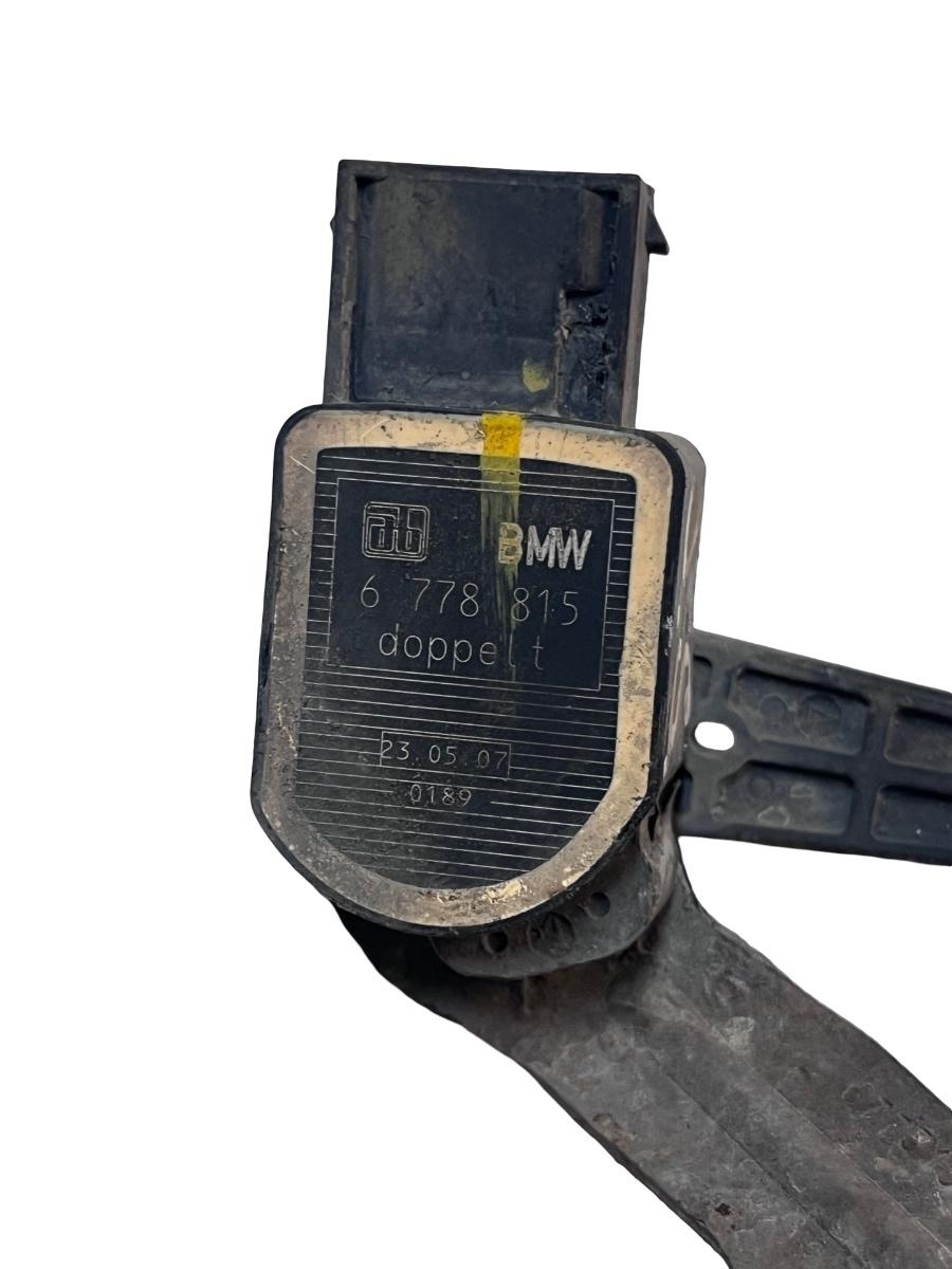 Senzor de nivel faruri stanga spate BMW X5 II E70 2006 - 2013 6778815 – foto 4
