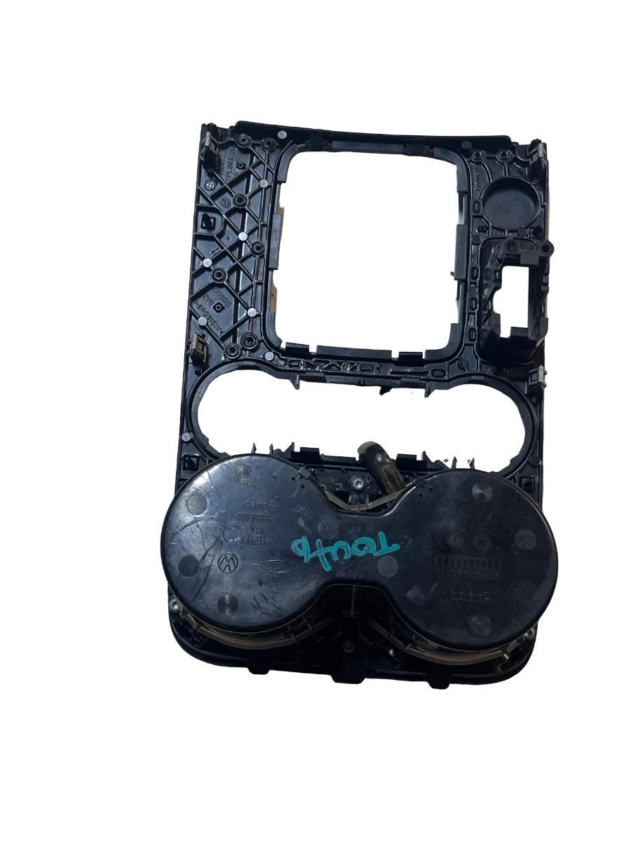 Consola centrala VOLKSWAGEN TOUAREG 7P5, 7P6 2010 - 2018 7P1863216 – foto 3