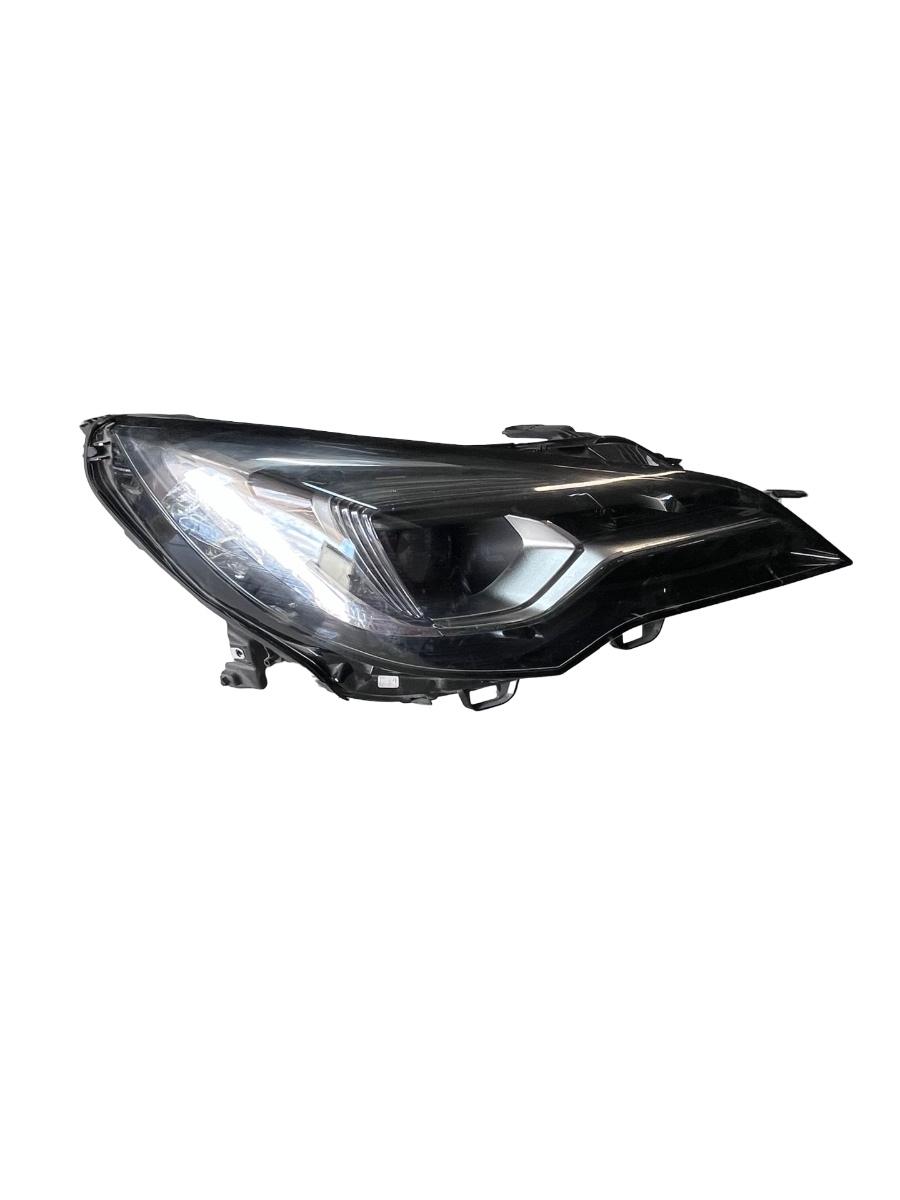 Far dreapta fata xenon OPEL ASTRA K B16 2015 -> 7963200003