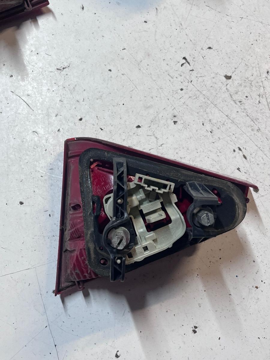 Stop haion stanga spate AUDI A5/S5 8T3 Coupe 2007 - 2017 8T0945093 – foto 2