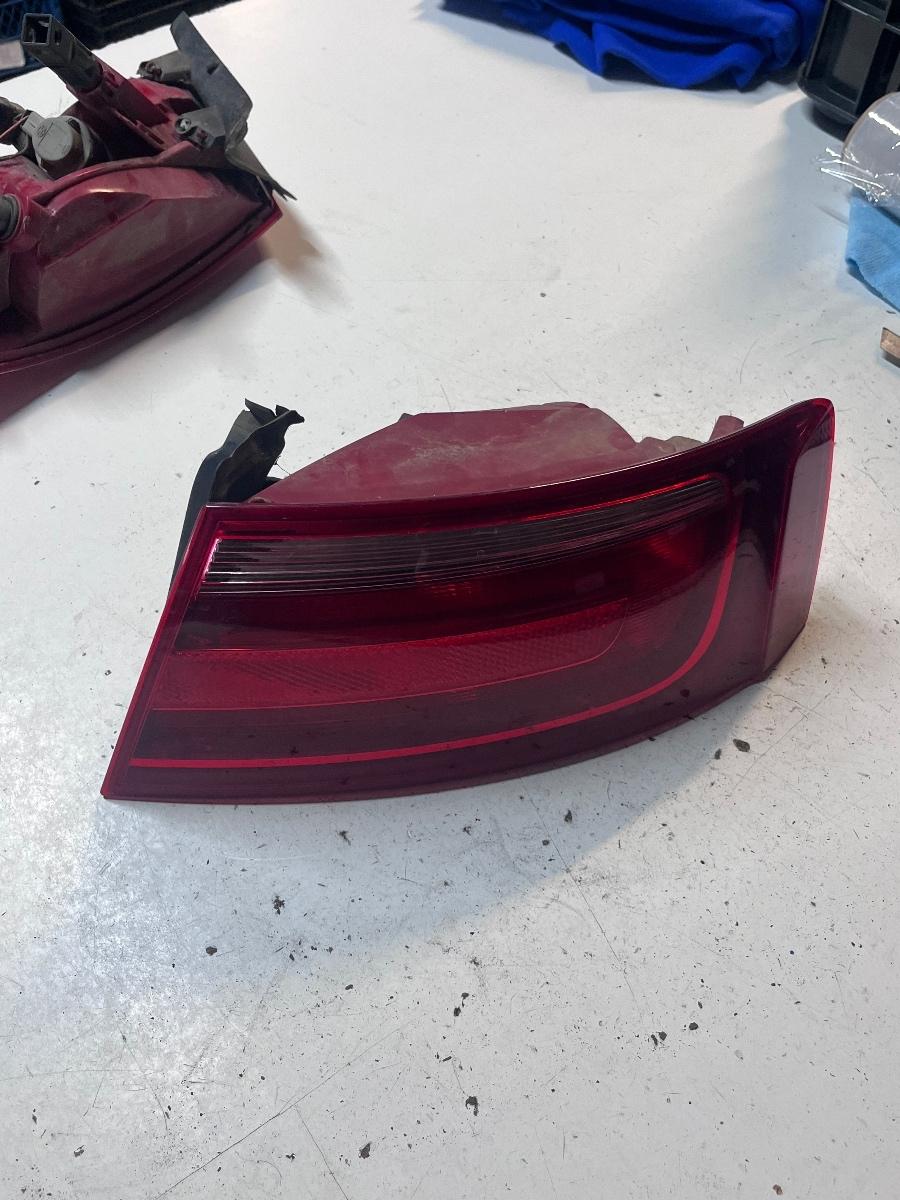 Lampa spate / Stop dreapta spate AUDI A5/S5 8T3 Coupe 2007 - 2017 8T0945096