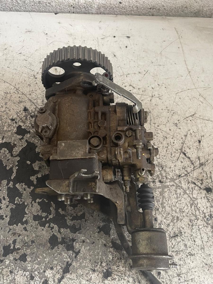 Pompa de injectie VOLKSWAGEN TRANSPORTER III Box 1979 - 1992 1.6 TD JX, VOLKSWAGEN TRANSPORTER II Box 1968 - 1979 0460494152 068130107T