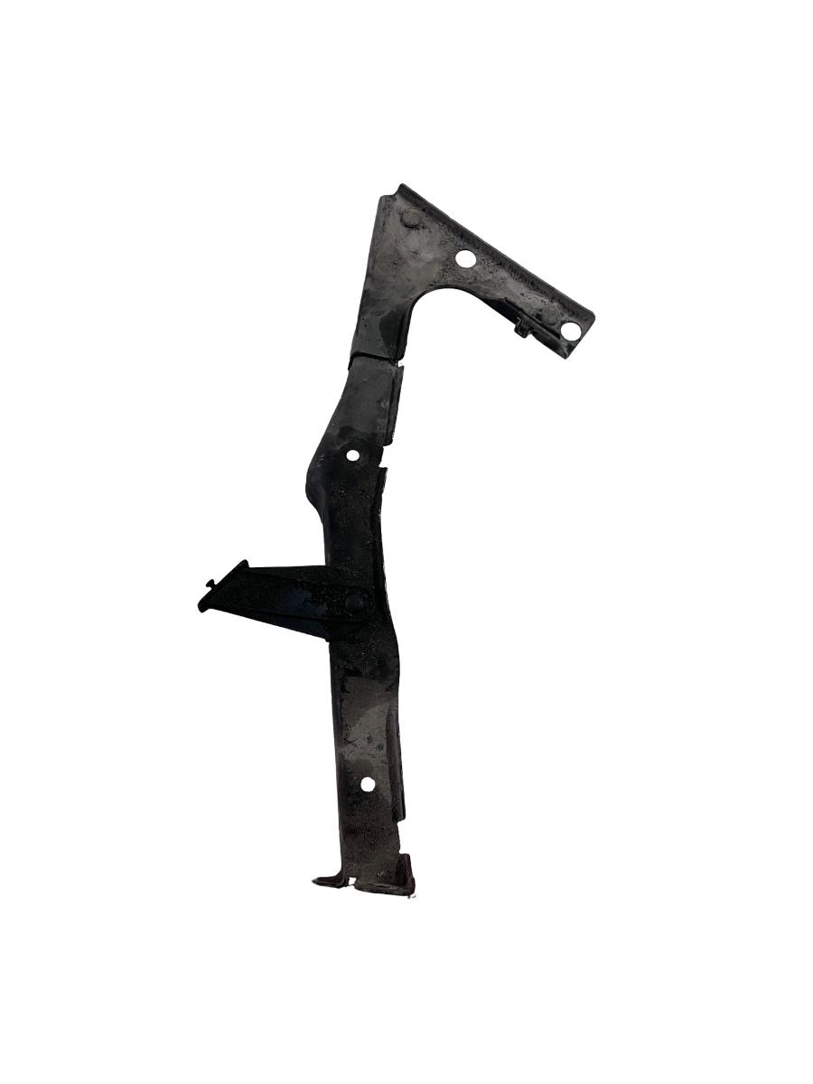 Suport de fixare aripa stanga fata AUDI A5/S5 8T3 Coupe 2007 - 2017 8T0821135