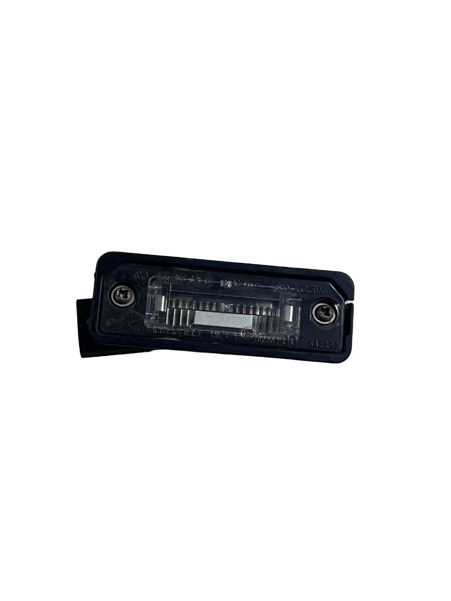 Lampa numar de inmatriculare VOLKSWAGEN PASSAT 3C2 2005 - 2010 1J6943021B