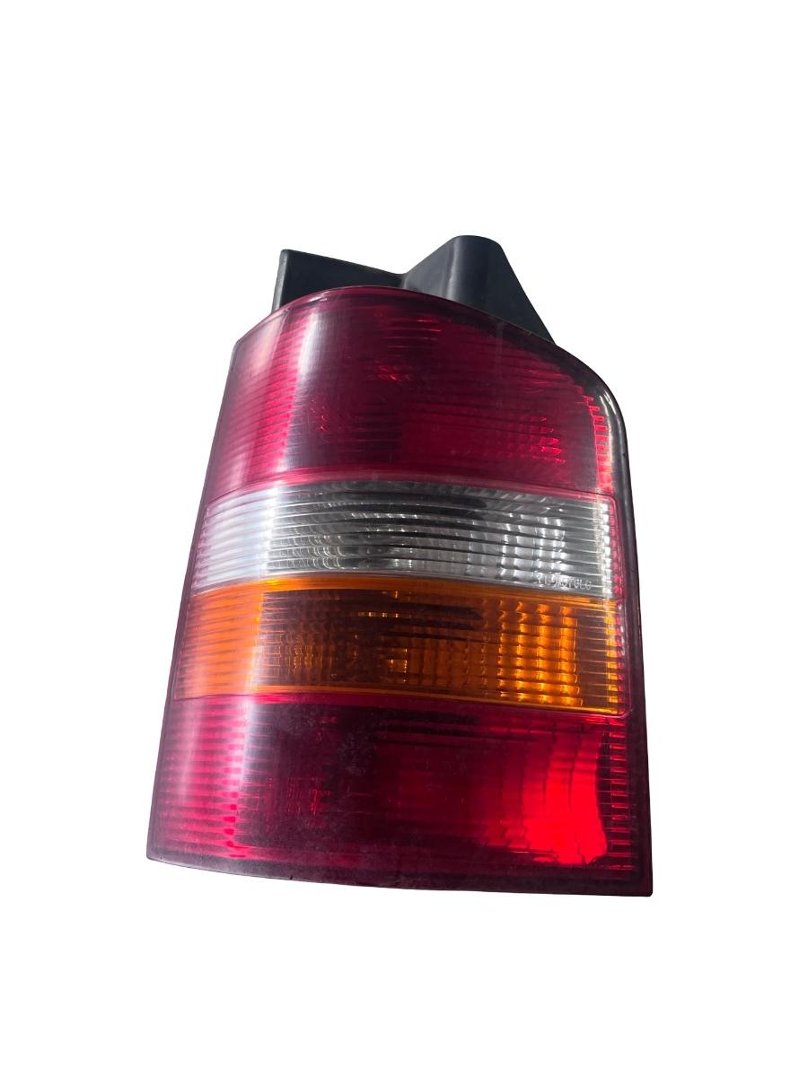 Lampa spate / Stop dreapta spate VOLKSWAGEN TRANSPORTER V Bus 7HB, 7HJ, 7EB, 7EJ, 7EF, 7EG, 7HF, 7H0945257A
