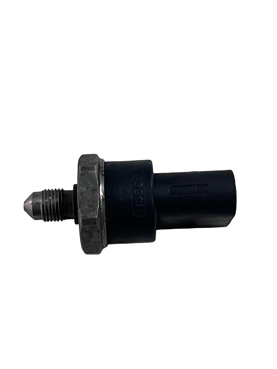 Senzor presiune combustibil AUDI A3 II 8P1 2003 - 2013 0261545008