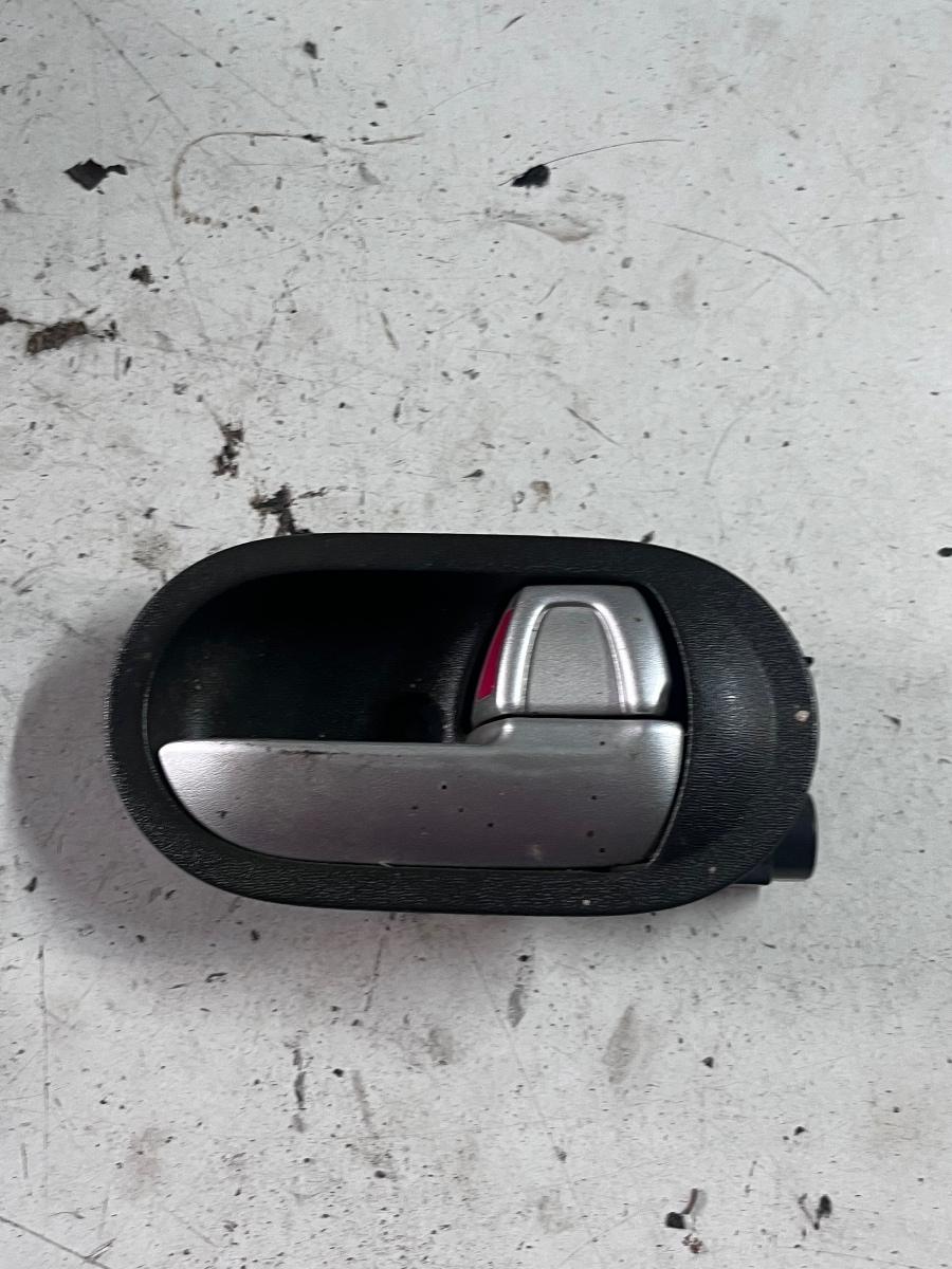Maner interior portiera dreapta fata MITSUBISHI COLT Z3_V 2004 - 2012