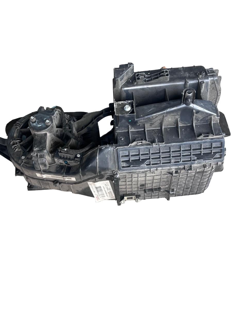 Carcasa ansamblu aeroterma complet PEUGEOT BOXER Box 2006 -> 07356152690