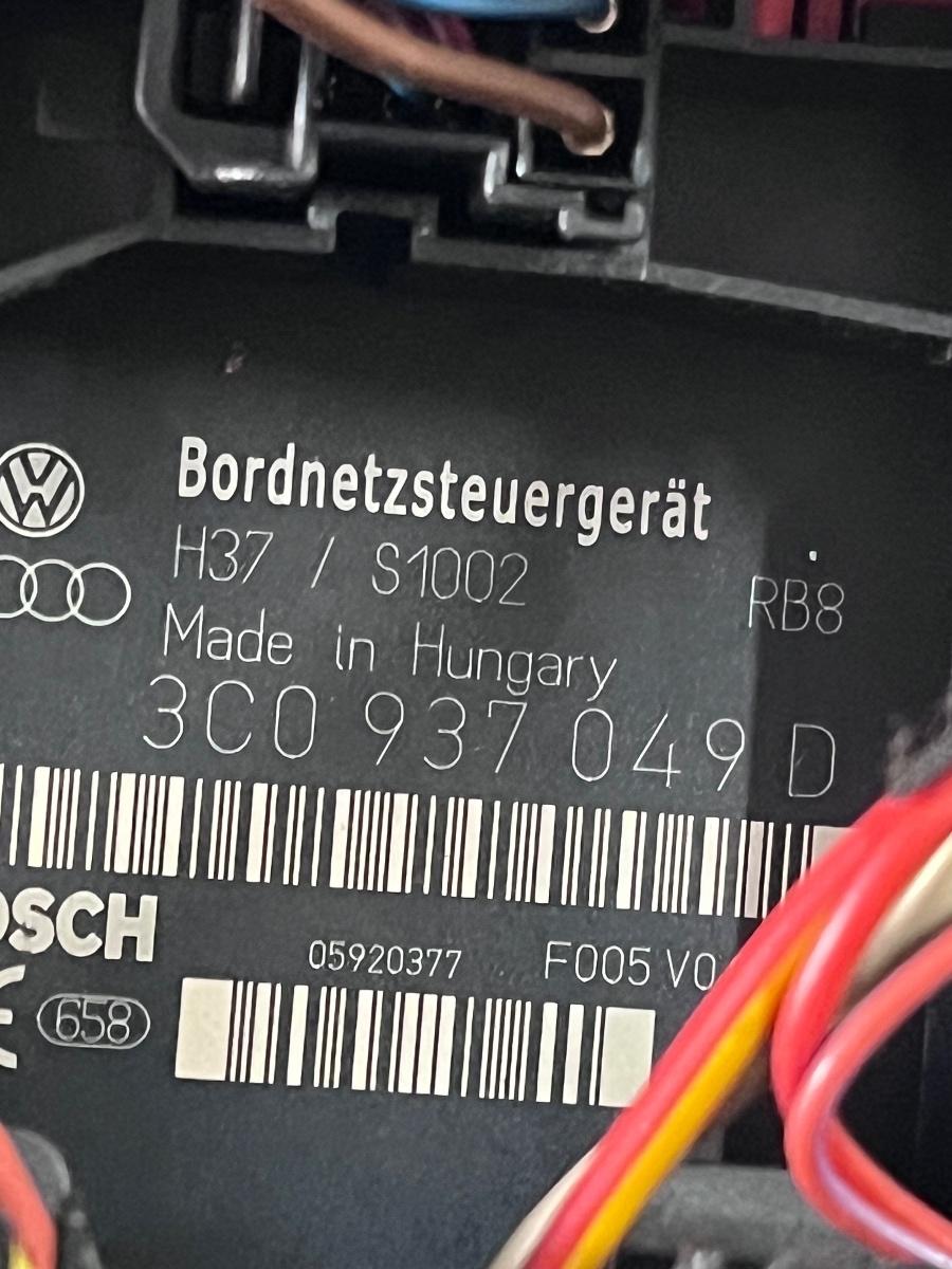 Modul de confort VOLKSWAGEN TOURAN 1T1, 1T2 2003 - 2010 3C0937049D – foto 2