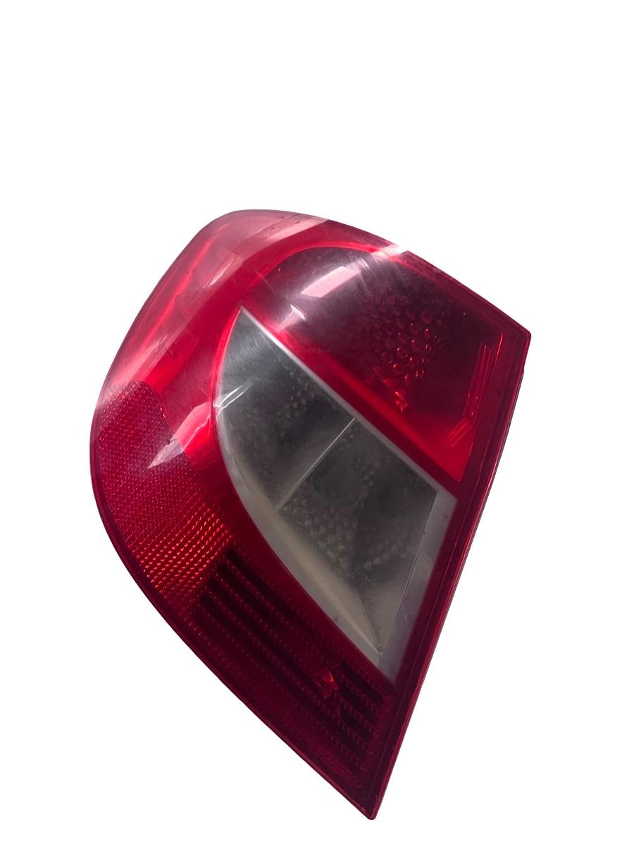 Lampa spate / Stop stanga spate RENAULT Symbol II [ 2008 - 2013 ] 8200700046 – foto 2