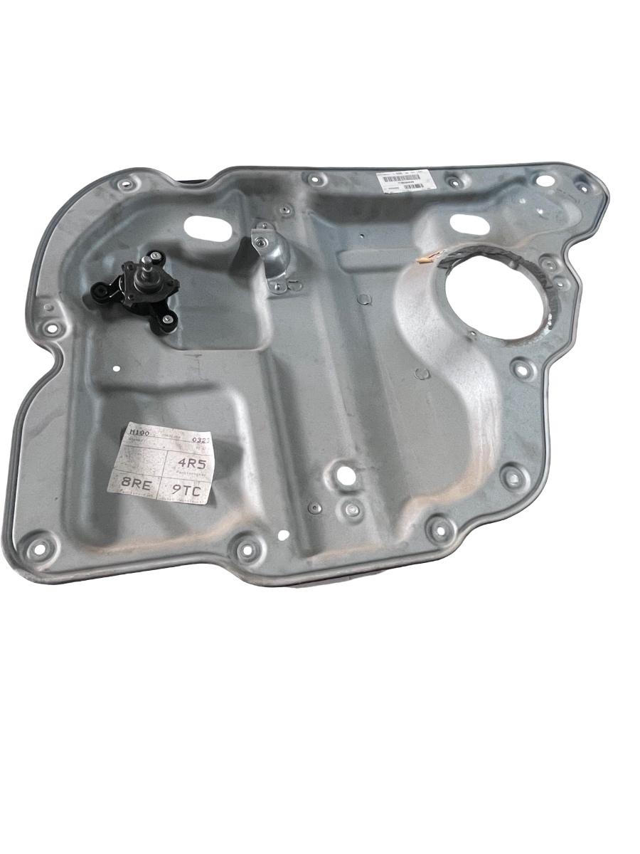 Macara Geam manuala dreapta spate VOLKSWAGEN TOURAN 1T1, 1T2 2003 - 2010 1T0839462N