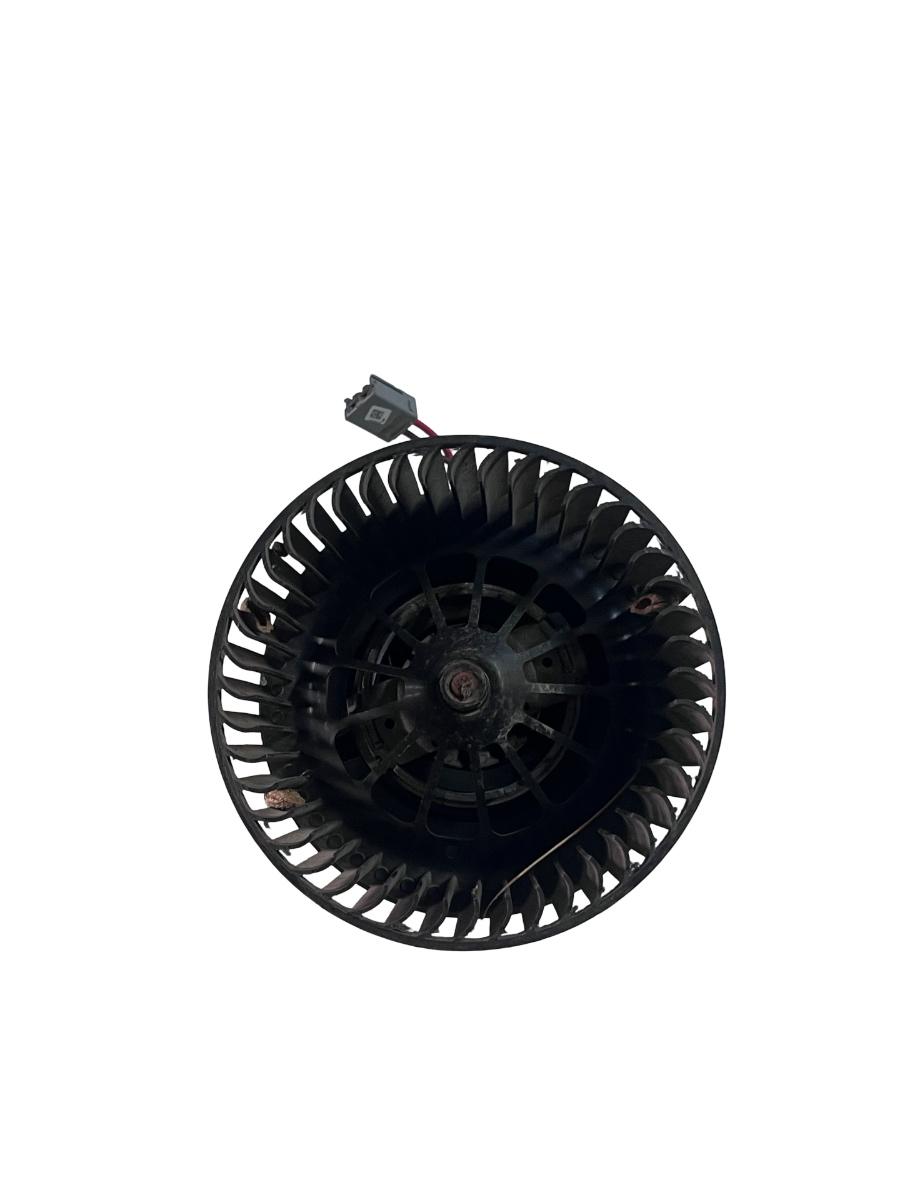Ventilator aeroterma FORD FOCUS III Turnier 2010 -> AV6N-18456-AB