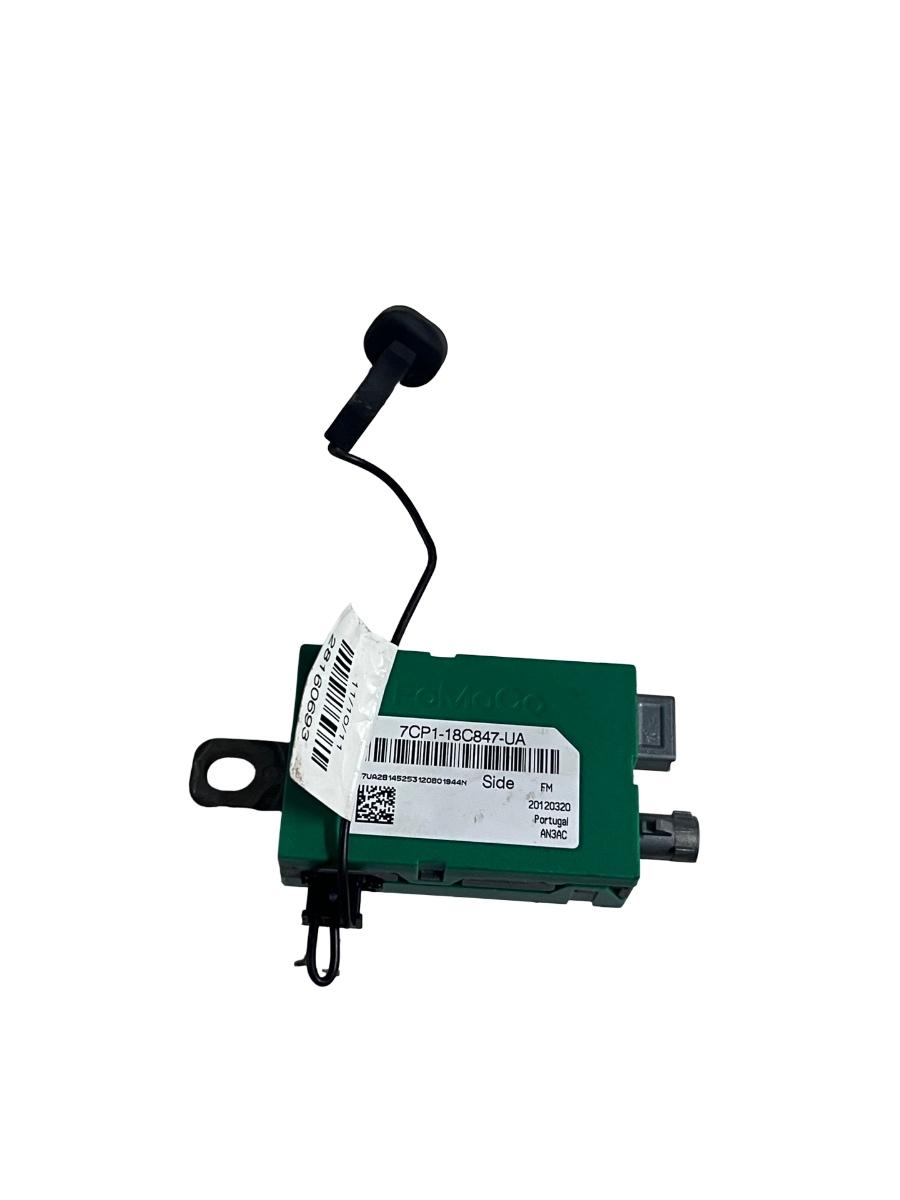 Amplificator semnal antena FORD FOCUS III Turnier 2010 -> 7CP1-18C847-UA