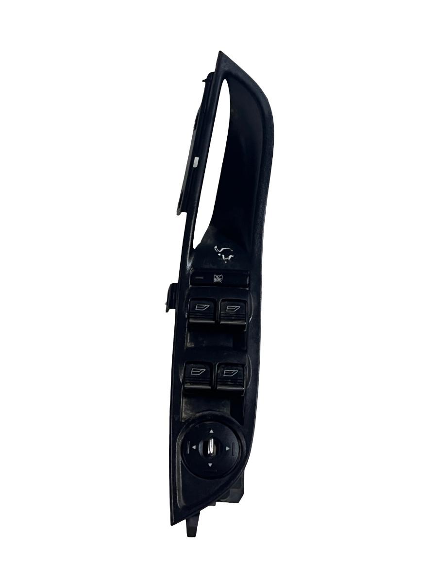 Butoane geamuri electrice stanga fata FORD FOCUS III Turnier 2010 -> AM5T-14A132-AA