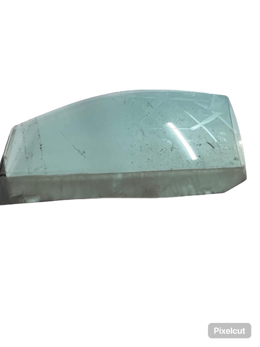 Geam portiera fata, doua usi stanga fata SEAT IBIZA IV 6L1 2002 - 2009