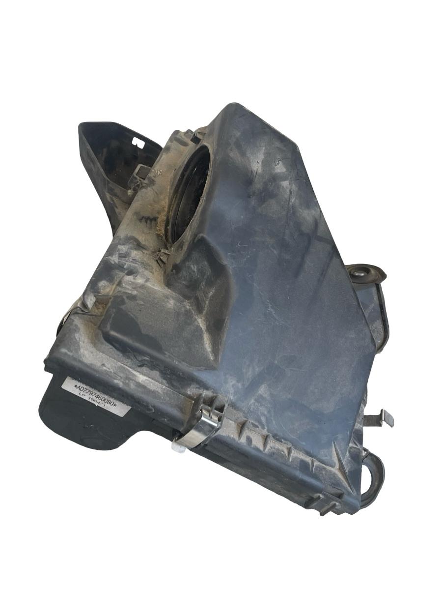 Carcasa filtru de aer BMW 1 E81 2006 - 2012 2.0 120 d N47 D20 A, N47 D20 C 7797460-08 – foto 2