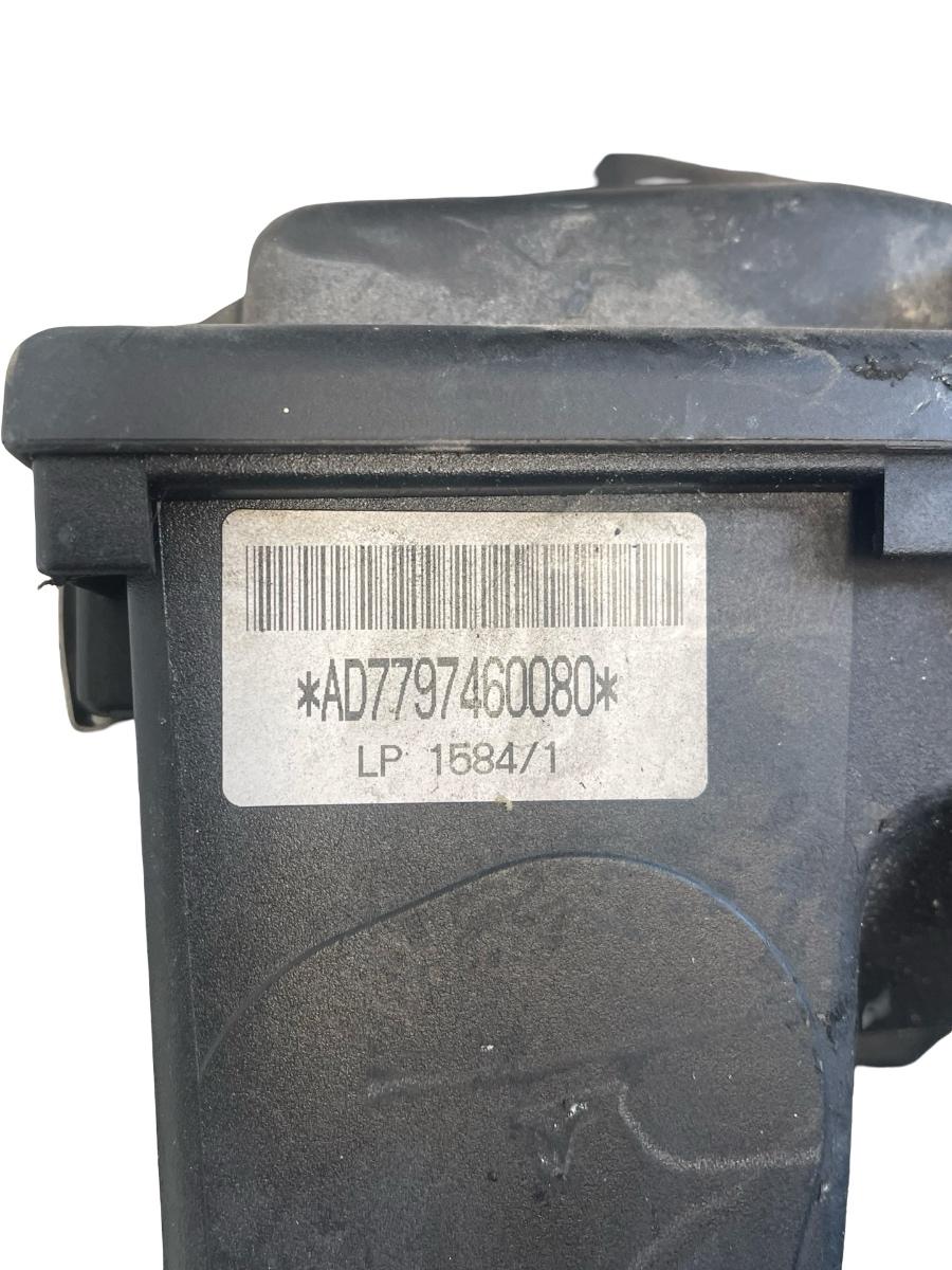 Carcasa filtru de aer BMW 1 E81 2006 - 2012 2.0 120 d N47 D20 A, N47 D20 C 7797460-08 – foto 3
