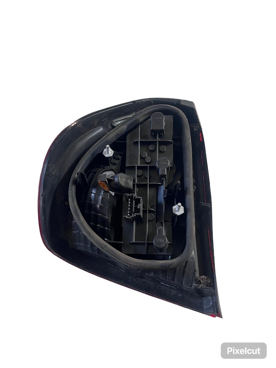 Lampa spate / Stop dreapta spate RENAULT Symbol I [ 1998 - 2008 ] – foto 3