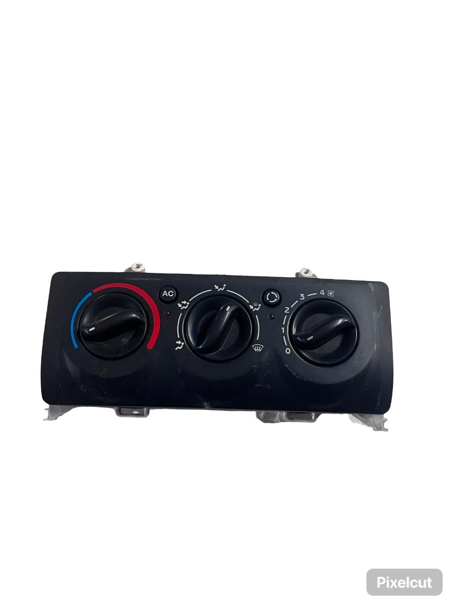 Panou Clima RENAULT Symbol I [ 1998 - 2008 ] 695200051