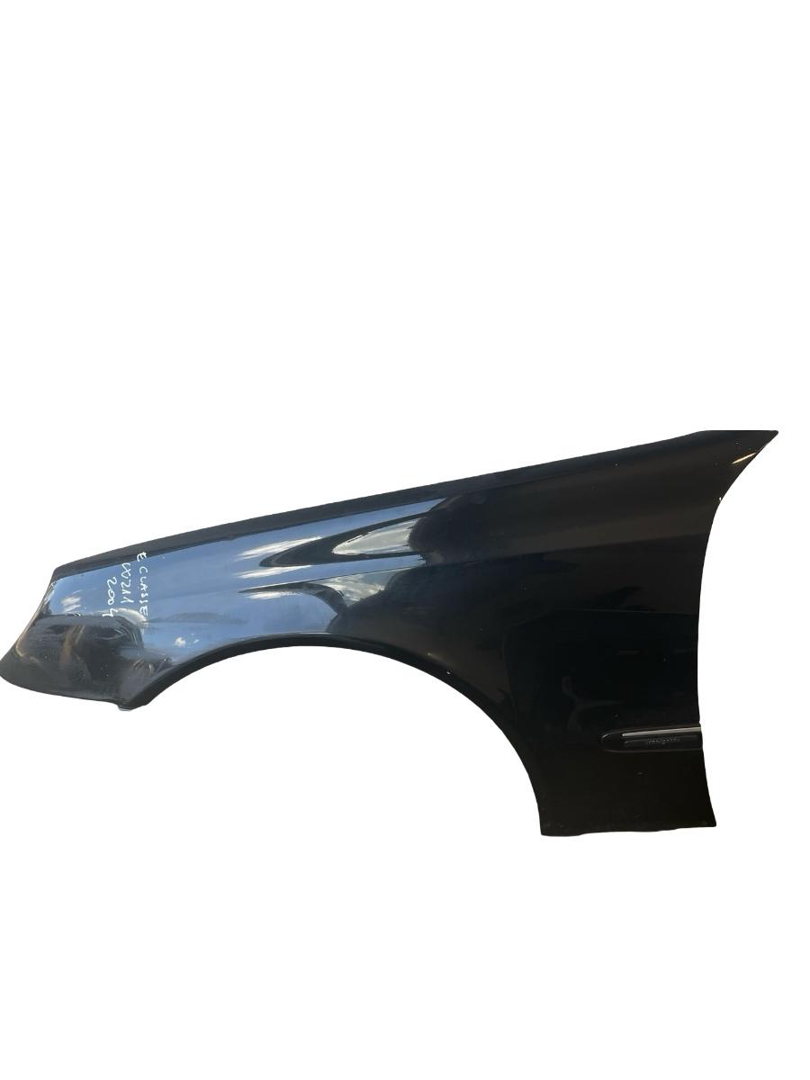 Aripa stanga fata MERCEDES-BENZ E-CLASS W211 2002 - 2009