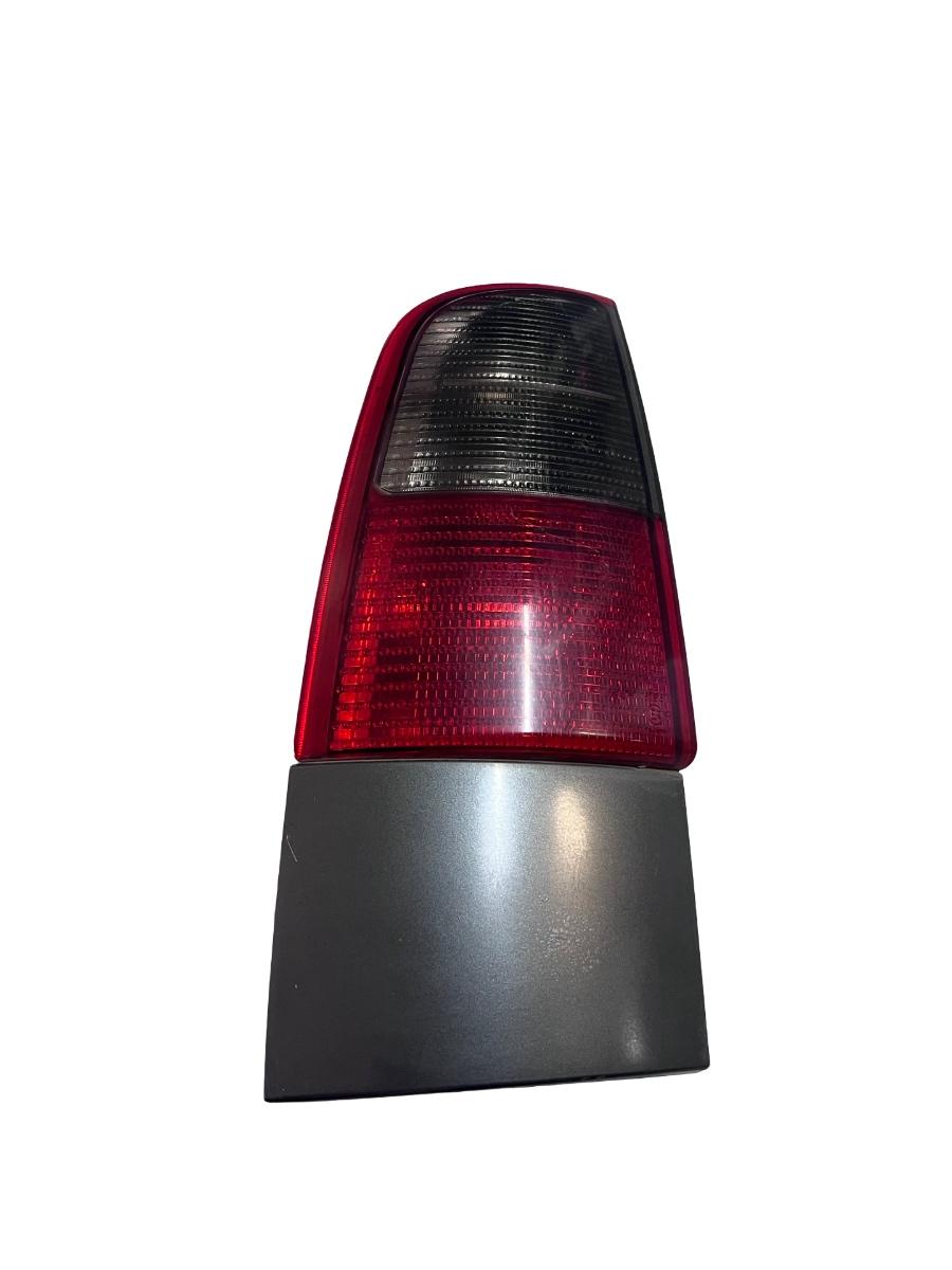 Lampa spate / Stop stanga spate SEAT CORDOBA II 6K2 1999 - 2002 6K0945257A